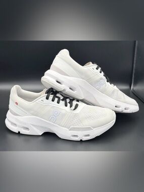 On Cloud Cloudpulse Mens Size 9.5 US White Athletic Running Shoe Sneaker